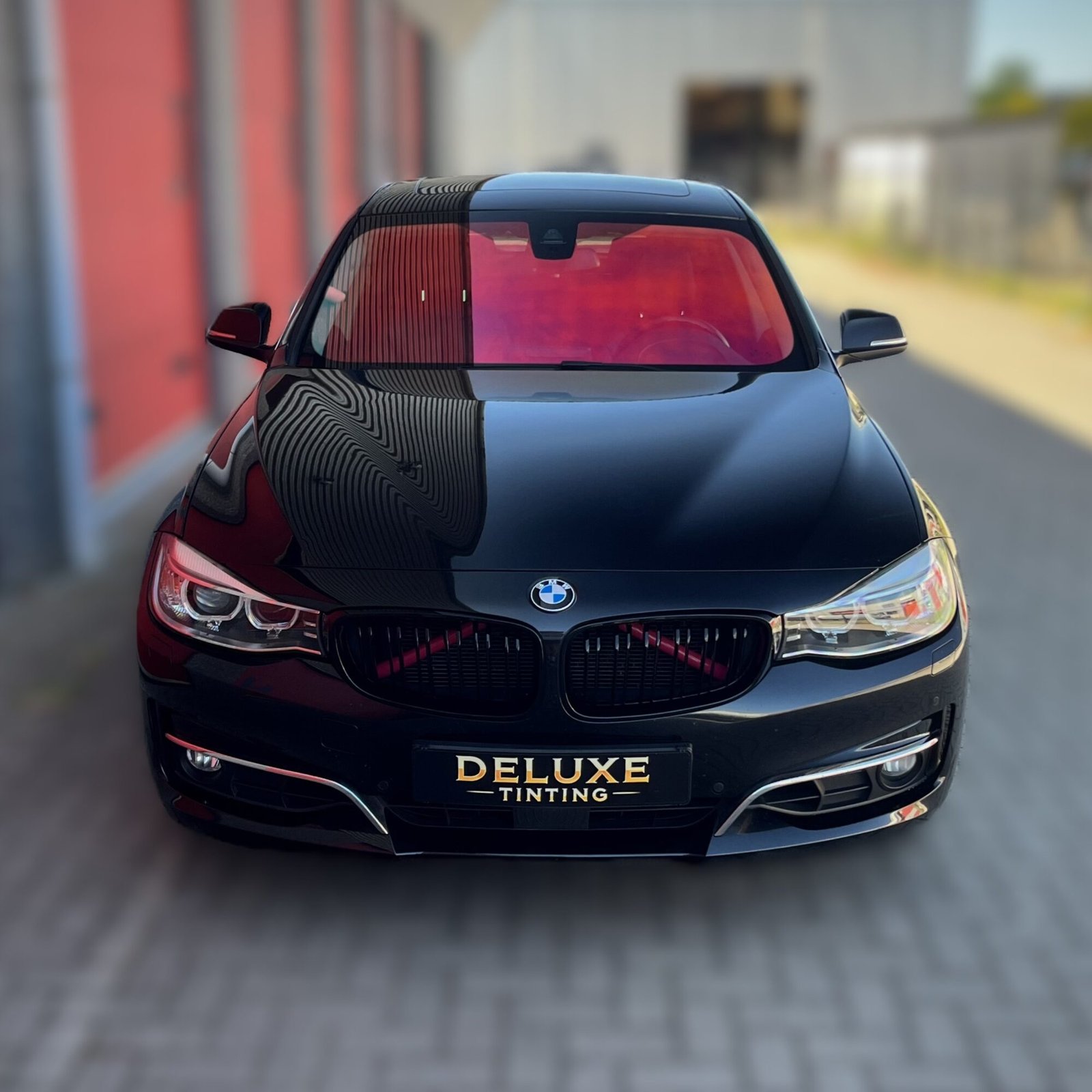 Chameleonfolie-Rood-BMW-bestellen