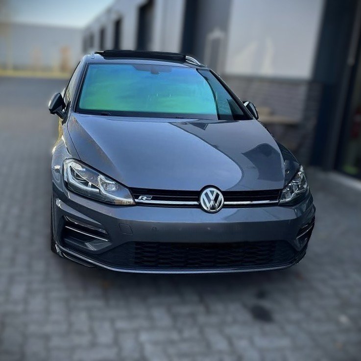 Ocean-Green-Chameleonfolie-VW-Golf